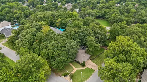 View/Area - 3447 E 76th St, Tulsa, OK 74136 photo 1 of 5