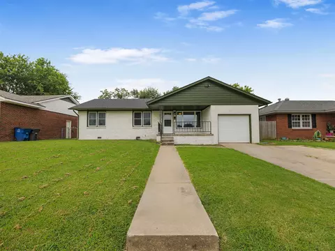 Exterior - 7816 E 4th St, Tulsa, OK 74112 photo 2 of 6