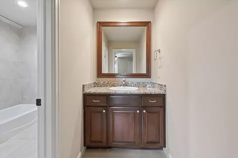 Bath - 9669 E 107th St S, Tulsa, OK 74133 photo 9 of 9