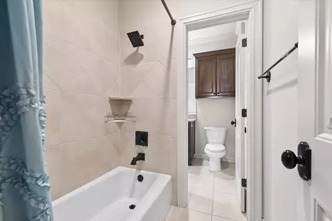 Bath - 9669 E 107th St S, Tulsa, OK 74133 photo 6 of 9