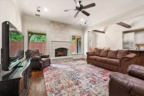 Living - 9669 E 107th St S, Tulsa, OK 74133 photo 2 of 6