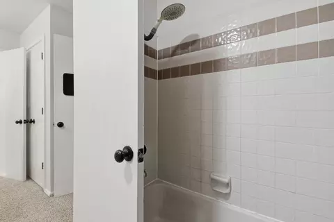 Bath - 3436 E 86th St, Tulsa, OK 74137 photo 6 of 6