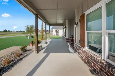 Exterior - 113 E 168th St S, Glenpool, OK 74033 photo 9 of 17
