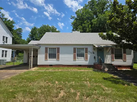 628 W Tahlequah, Vinita, OK 74301