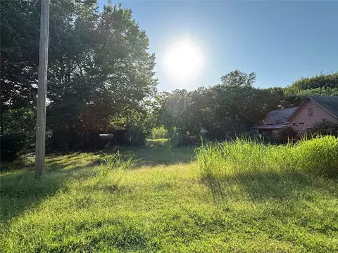 11 N Main St, Hendrix, OK 74741 photo 3