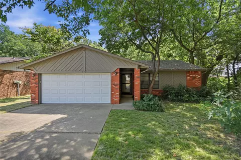 4401 S 4th St, Broken Arrow, OK 74011