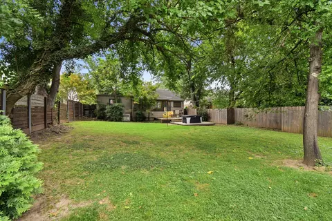 Exterior - 2413 E 19th St, Tulsa, OK 74104 photo 8 of 10