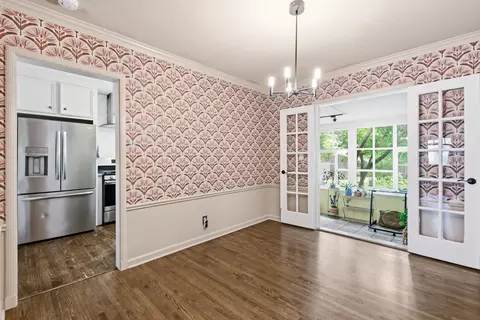 Dining - 2413 E 19th St, Tulsa, OK 74104 photo 3 of 4