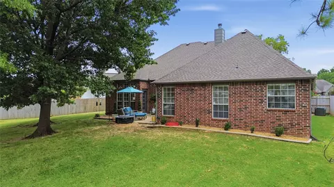 Exterior - 9519 E 78th Pl, Tulsa, OK 74133 photo 5 of 8