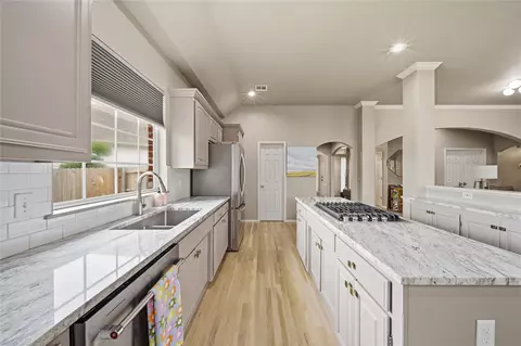 Kitchen - 9519 E 78th Pl, Tulsa, OK 74133 photo 1 of 6
