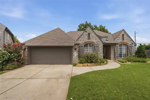Exterior - 9519 E 78th Pl, Tulsa, OK 74133 photo 2 of 8