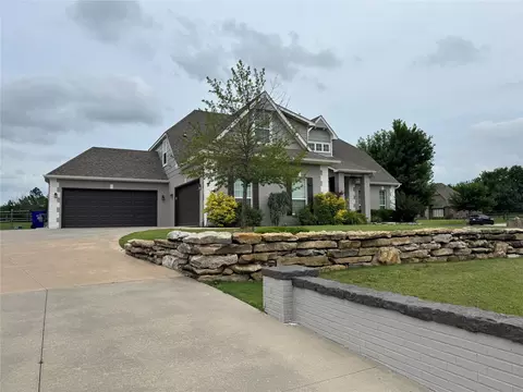 8109 N 69th St E, Owasso, OK 74055
