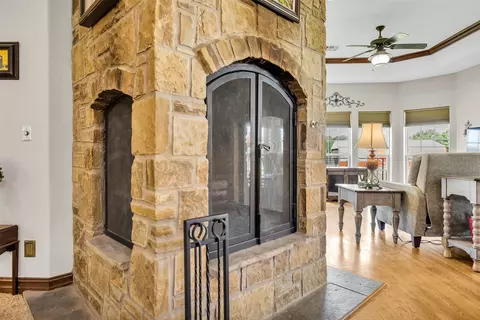 Entry Way - 27318 E 758 Rd, Wagoner, OK 74467 photo 2 of 4