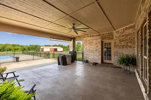 Exterior - 27318 E 758 Rd, Wagoner, OK 74467 photo 5 of 10