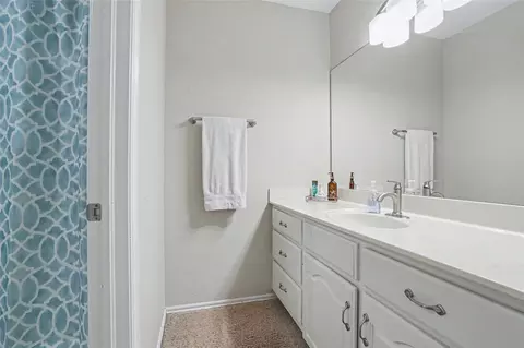 Bath - 6505 E 78th St, Tulsa, OK 74133 photo 5 of 7