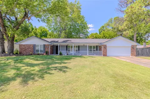 2817 Robin Ln, Muskogee, OK 74403