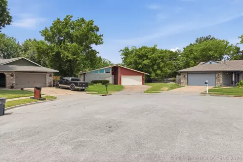 View/Area - 9902 E 28th Pl, Tulsa, OK 74129 photo 1 of 1
