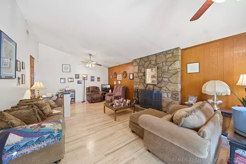 Living - 9902 E 28th Pl, Tulsa, OK 74129 photo 1 of 1