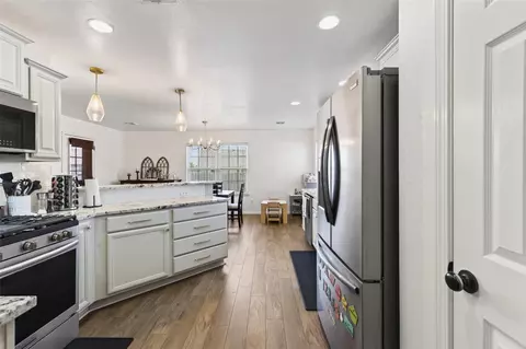 Kitchen - 26175 E 90th St S, Broken Arrow, OK 74014 photo 4 of 4