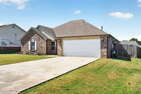 Exterior - 26175 E 90th St S, Broken Arrow, OK 74014 photo 7 of 12
