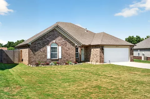 Exterior - 26175 E 90th St S, Broken Arrow, OK 74014 photo 4 of 12
