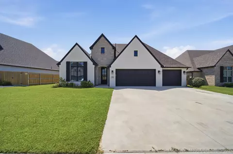7908 N 147th East Ave N, Owasso, OK 74055