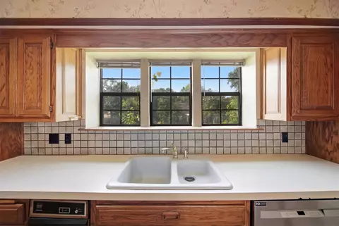 Kitchen - 6209 E 75th St, Tulsa, OK 74136 photo 1 of 4