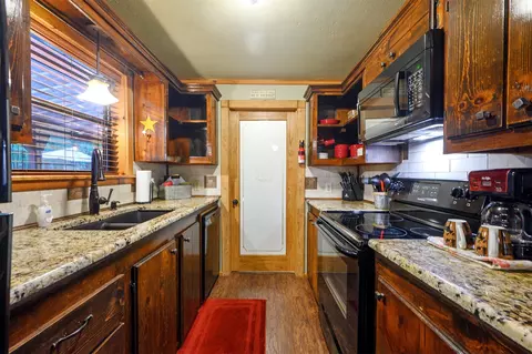 Kitchen - 47 Tahnee Ln, Broken Bow, OK 74728 photo 1 of 4
