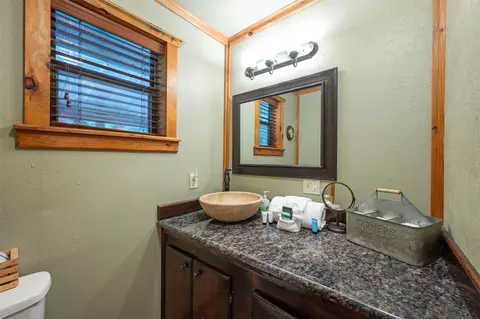 Bath - 47 Tahnee Ln, Broken Bow, OK 74728 photo 3 of 5
