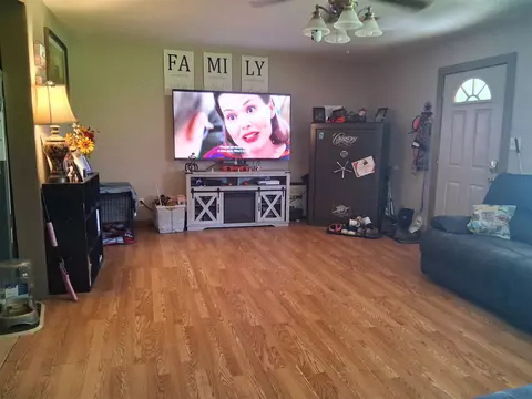 Living - 218 Rodgers, Durant, OK 74701 photo 1 of 2