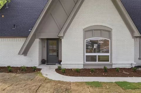 Exterior - 3114 E 78th Pl, Tulsa, OK 74136 photo 6 of 9