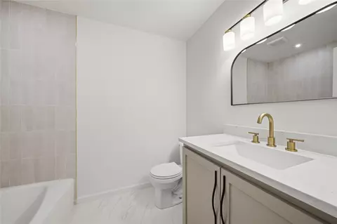 Bath - 3114 E 78th Pl, Tulsa, OK 74136 photo 6 of 6