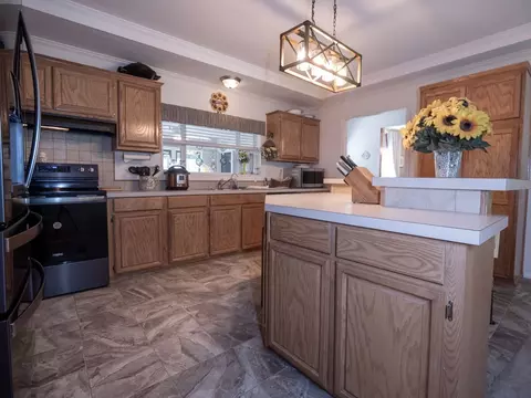 Kitchen - 4750 Willis Dr, Kingston, OK 73439 photo 2 of 4