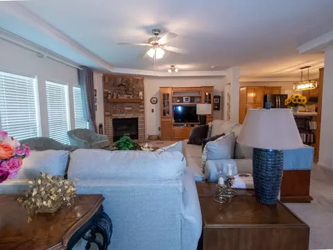 Living - 4750 Willis Dr, Kingston, OK 73439 photo 1 of 4