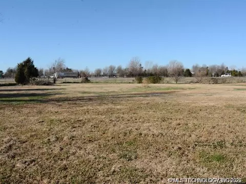 13006 N 139th East Ave, Collinsville, OK 74021
