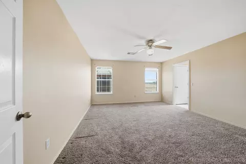 Bedroom - 1 W 204th St, Haskell, OK 74436 photo 1 of 4