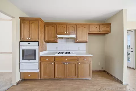 Kitchen - 1 W 204th St, Haskell, OK 74436 photo 4 of 4