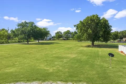 Exterior - 5 Hill Pl, Ardmore, OK 73401 photo 1 of 8