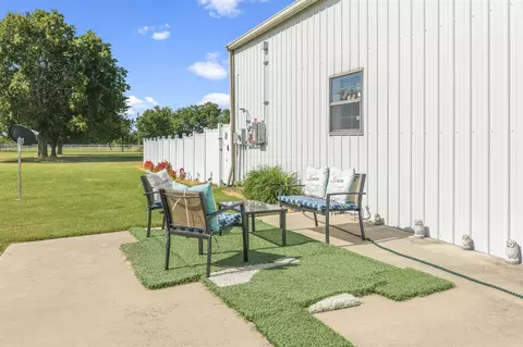 Exterior - 5 Hill Pl, Ardmore, OK 73401 photo 2 of 8