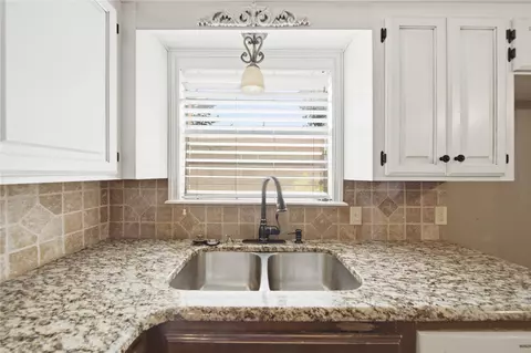 Kitchen - 11301 E 3rd St, Tulsa, OK 74128 photo 2 of 4