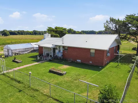Exterior - 7703 N 447 Rd, Spavinaw, OK 74366 photo 2 of 4
