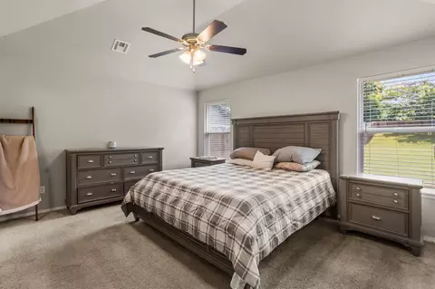 Bedroom - 1901 E Winston St, Broken Arrow, OK 74011 photo 3 of 5