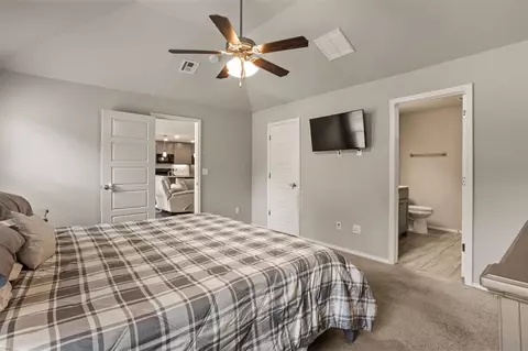 Bedroom - 1901 E Winston St, Broken Arrow, OK 74011 photo 4 of 5
