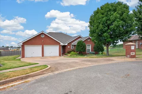 5604 Steeper Dr, Bartlesville, OK 74006