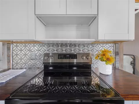 Kitchen - 3947 E 340 Rd, Talala, OK 74080 photo 11 of 11