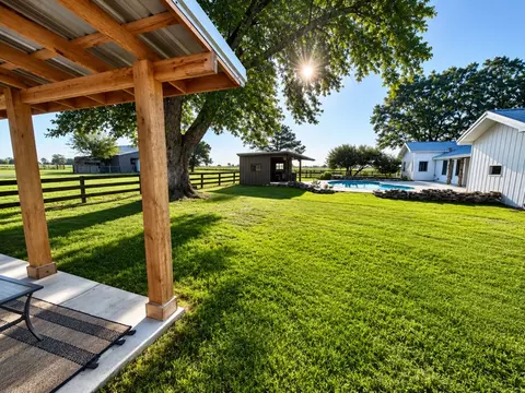 Exterior - 3947 E 340 Rd, Talala, OK 74080 photo 14 of 20