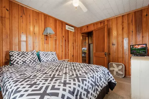 Bedroom - 300 Huff St, Bernice, OK 74331 photo 2 of 2
