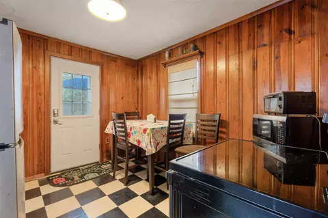 Dining - 300 Huff St, Bernice, OK 74331 photo 1 of 1