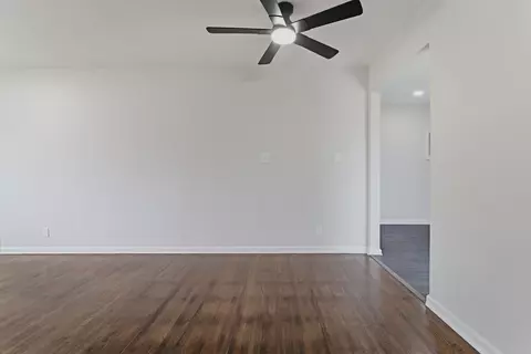 Living - 9163 E Latimer St, Tulsa, OK 74115 photo 3 of 5