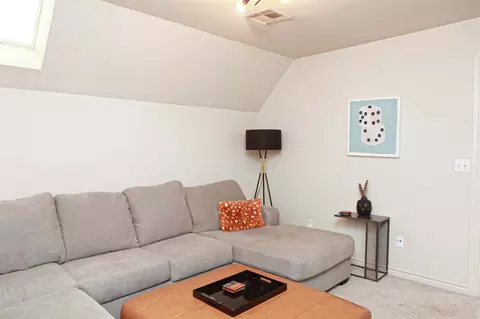 Living - 2119 E 48th Pl, Tulsa, OK 74105 photo 7 of 7